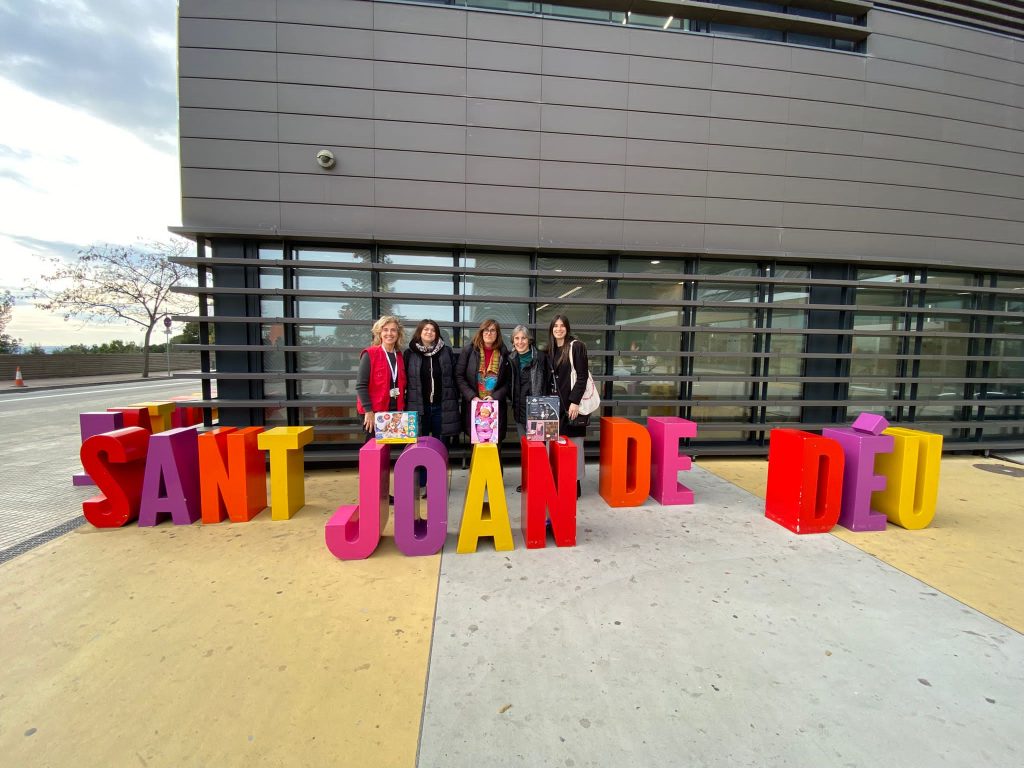 entrega simbòlica de les joguines a sant joan de déu